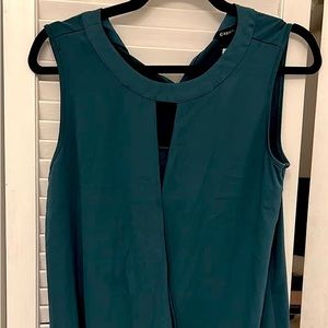 Green tunic tank - new with tags
Size small
